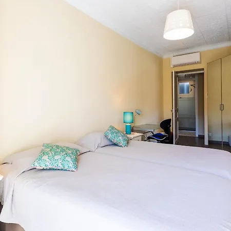 Iconic 2 Ap4375 By Riviera Homes Apartment
